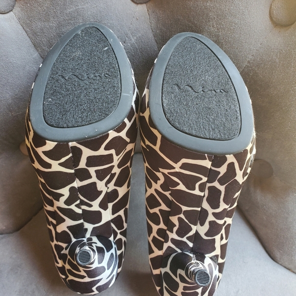 💥🔥PRICE DROP🔥💥Nina New York black and white leopard print high heels - Picture 2 of 3